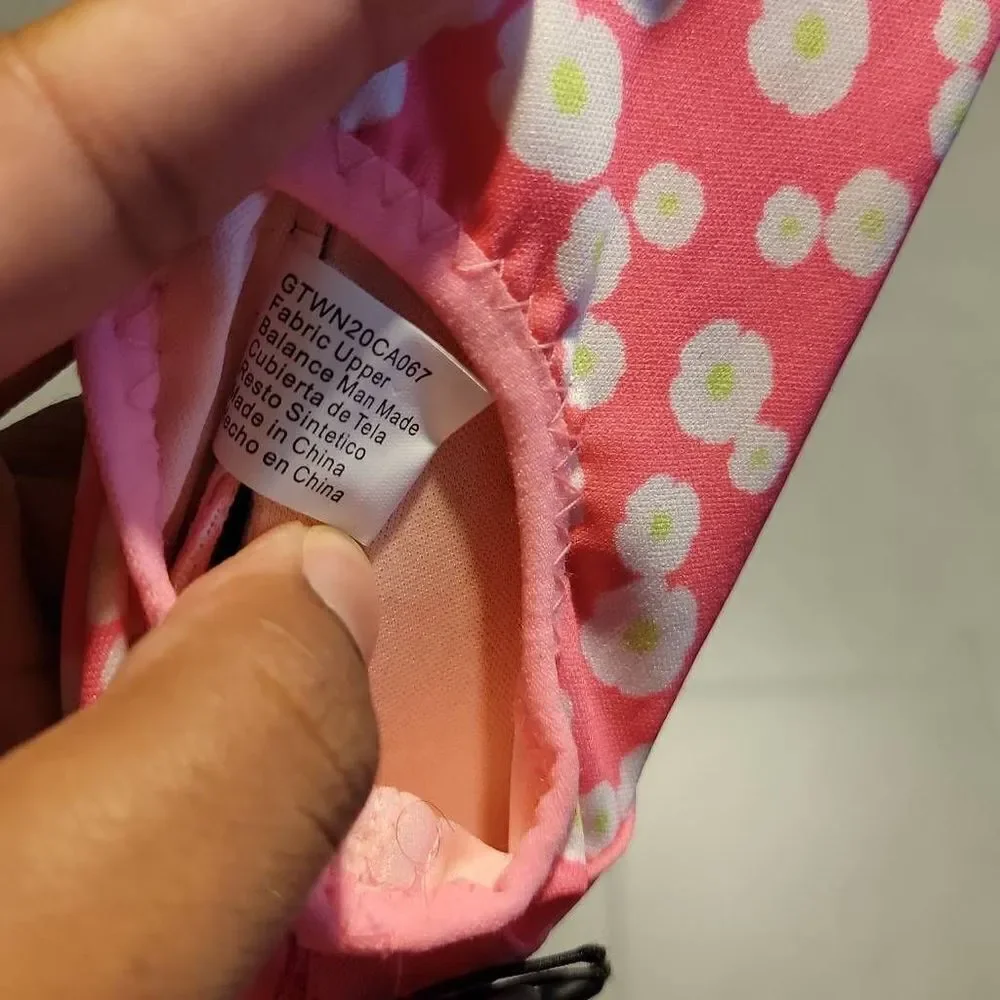 Girls Flower Pink Pool Shoes Size 11/12